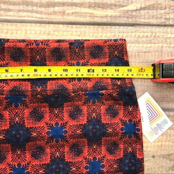 New LuLaRoe Cassie Pencil Skirt sz Medium - Picture 6 of 6